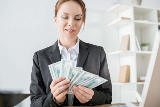 Fast Funds, Smart Decisions: Understanding Instant Loans